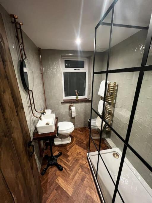 Unique Victorian Stable Conversion Halifax Exterior photo