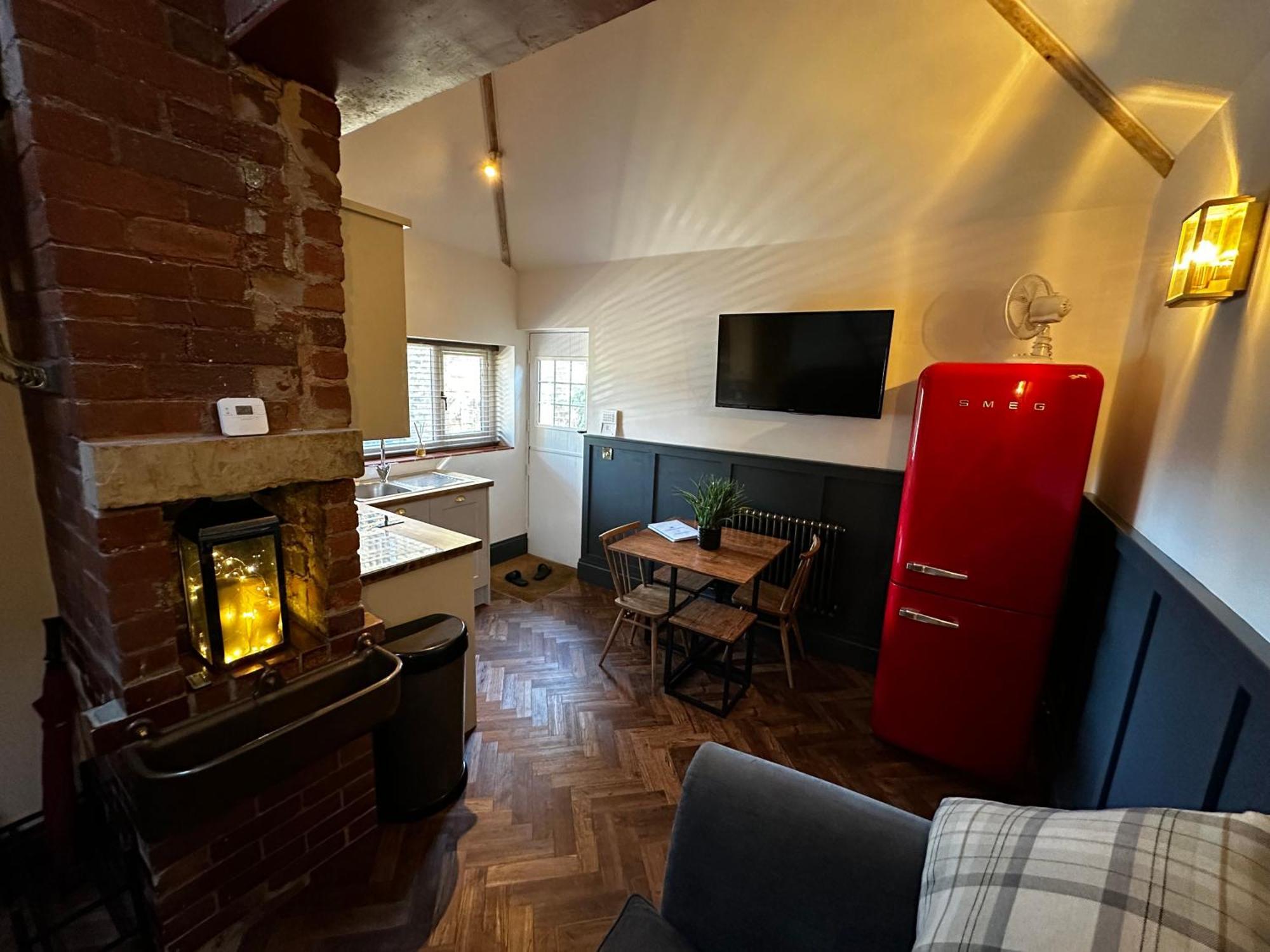 Unique Victorian Stable Conversion Halifax Exterior photo